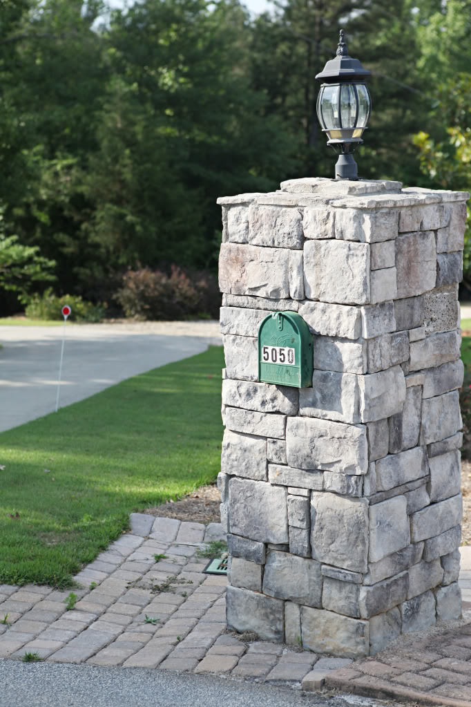 Custom faux brick mailbox Curb Appeal Chronicles Mailbox Bower Power