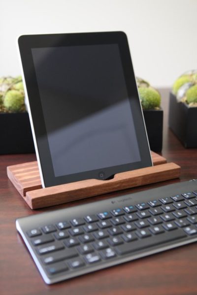 iDad – DIY iPad stand