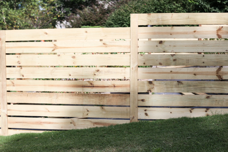 how to build horizontal modern wood fence - Bower Power-8