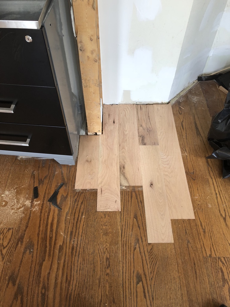 Best Wood Stain For Your Floors, What Is The Best Color To Stain Hardwood Floors