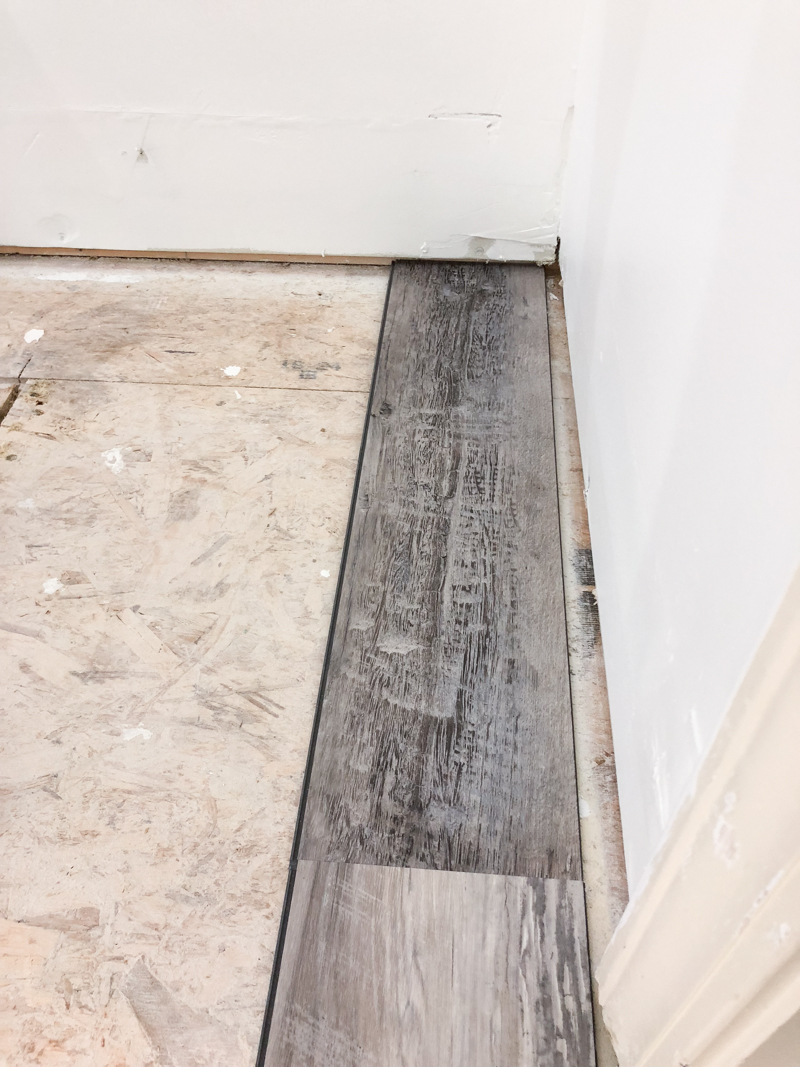 6 Ways to Cut Vinyl Plank Flooring