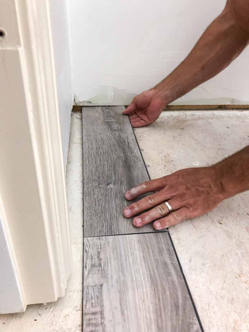 Install Luxury Vinyl Plank Flooring, How To Determine Where Start Laying Vinyl Plank Flooring Over Tile