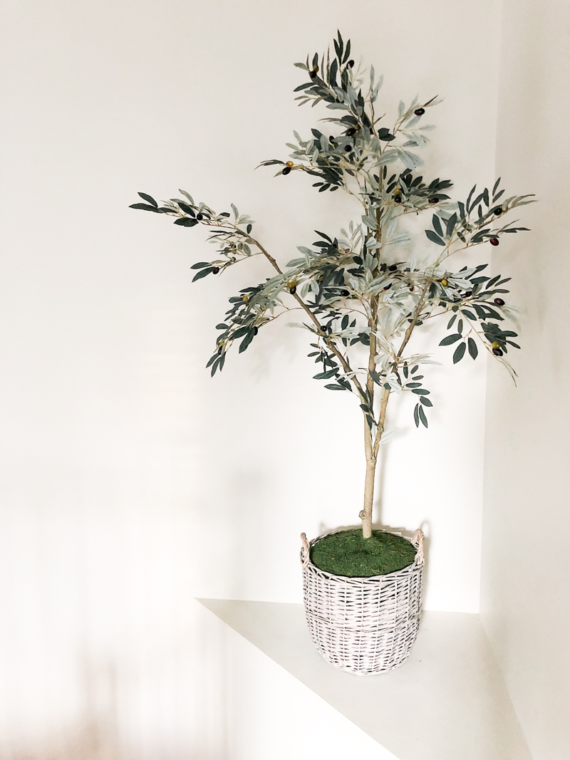 How to Decorate With Fake Plants (And Where to Find the Best Faux